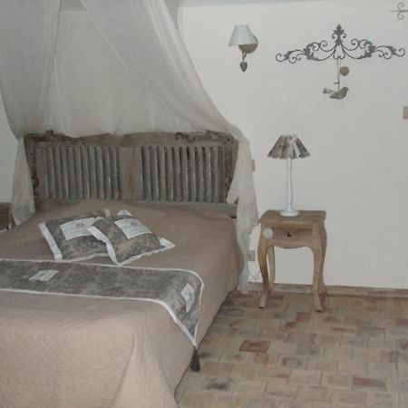 Mas Bella Cortis Bed & Breakfast La Garde-Adhémar Екстериор снимка