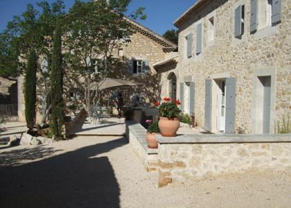 Mas Bella Cortis Bed & Breakfast La Garde-Adhémar Екстериор снимка