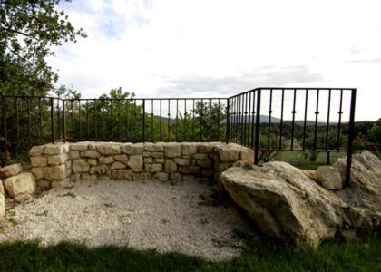 Mas Bella Cortis Bed & Breakfast La Garde-Adhémar Екстериор снимка